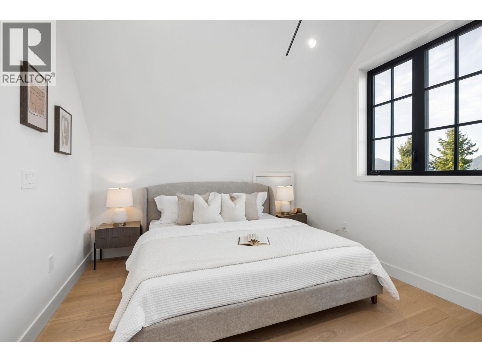 2 2733 William Street, Vancouver, British Columbia  V5K 2Y7 - Photo 29 - R3176756