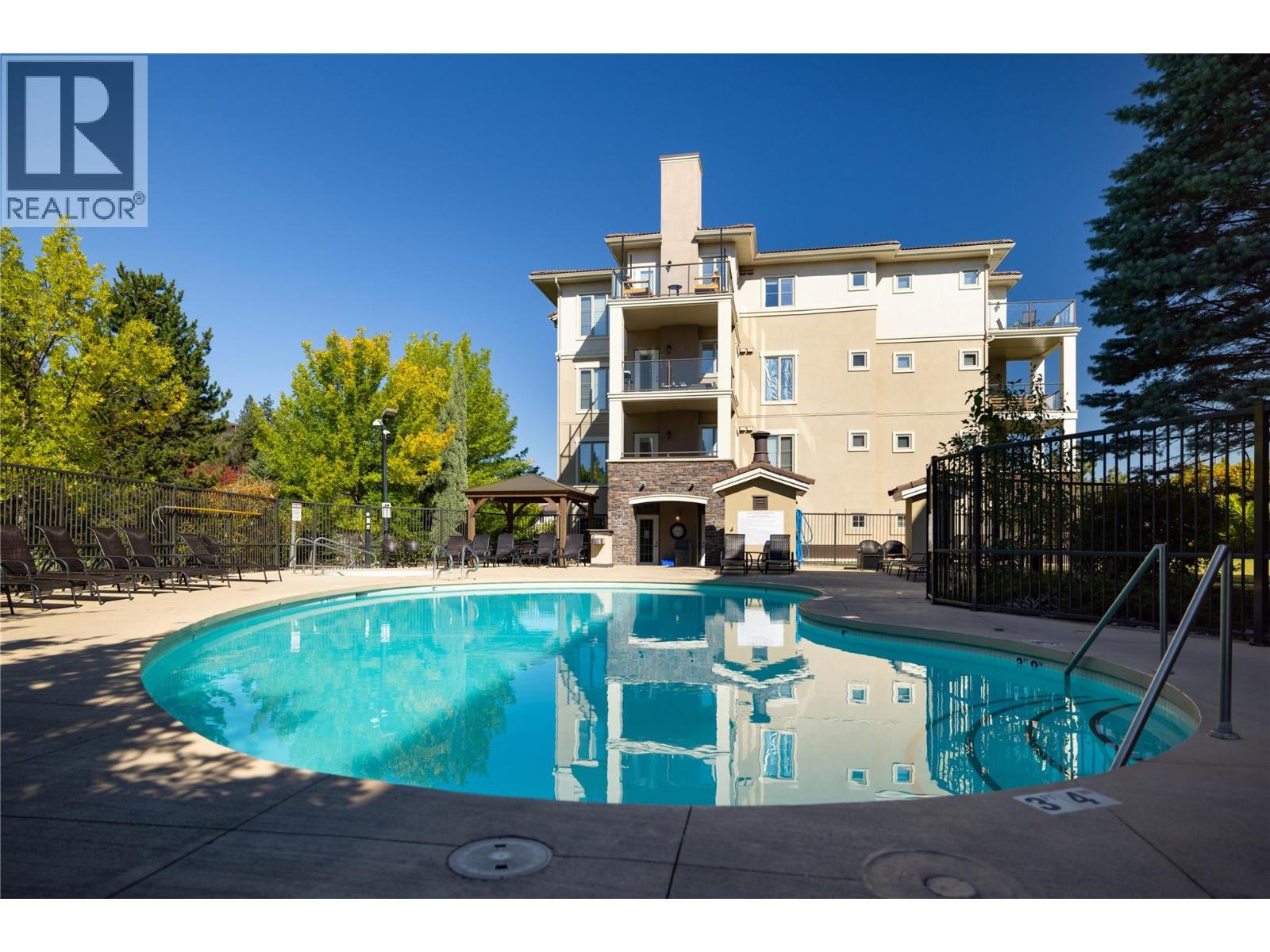 1873 Country Club Drive Unit# 2406