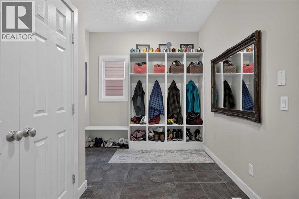12 Crestridge Rise Sw, Calgary, Alberta  T3B 0M1 - Photo 21 - A2349147