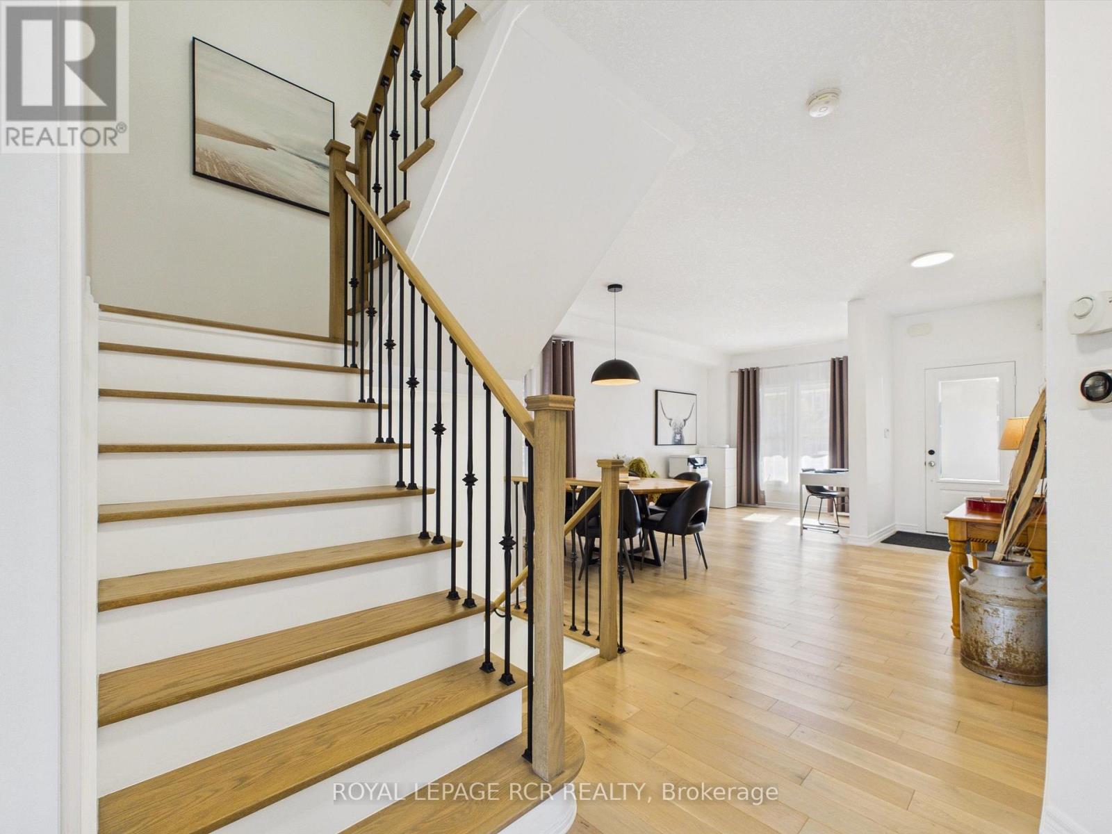 206 Shephard Avenue, New Tecumseth, Ontario  L9R 0K1 - Photo 8 - N14094464