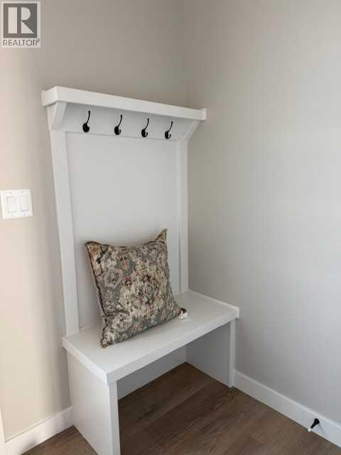 9 Gray Close, Sylvan Lake, Alberta  T4S 0W4 - Photo 2 - A2310274