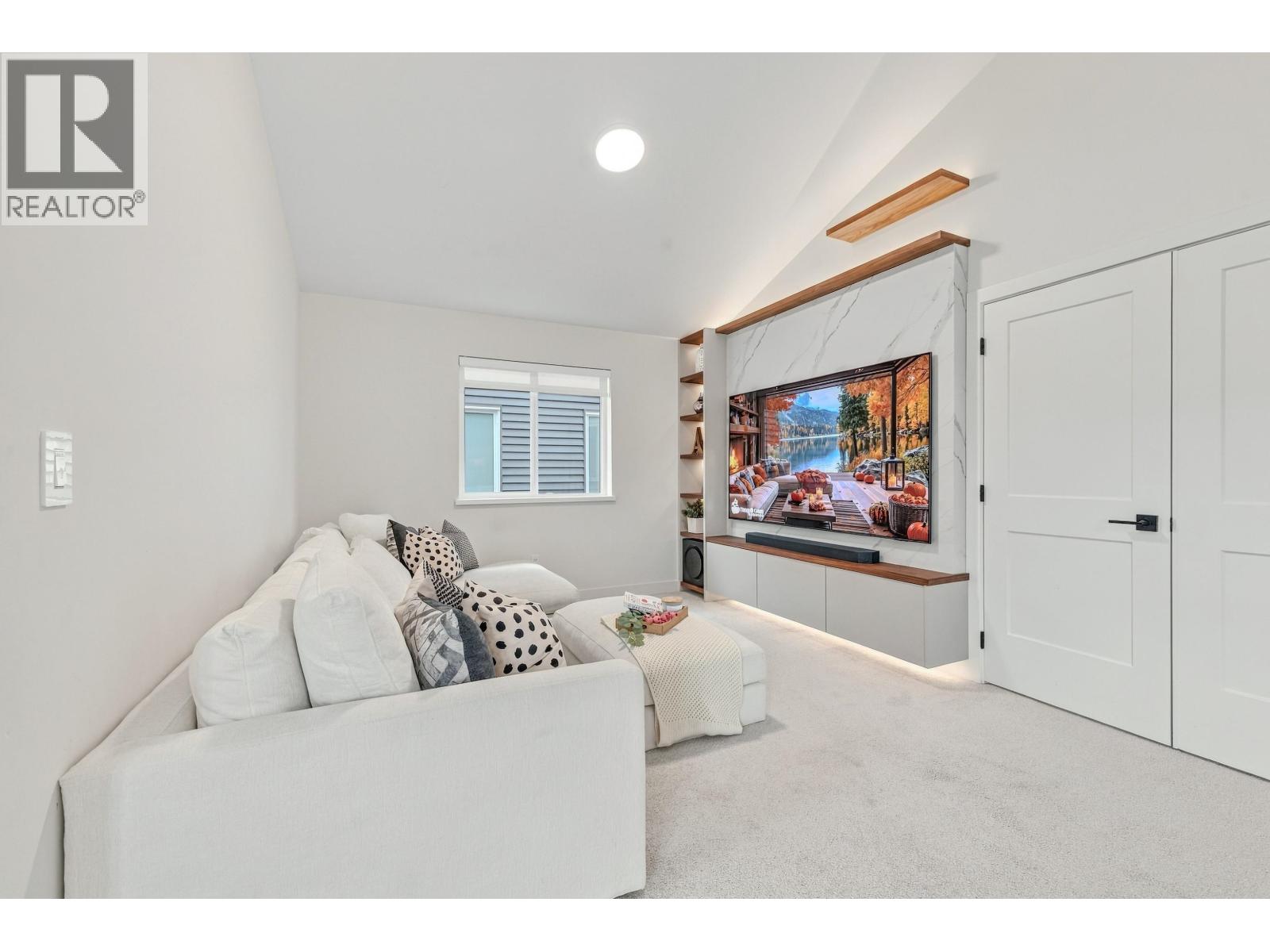 11092 HARRIS DRIVE
