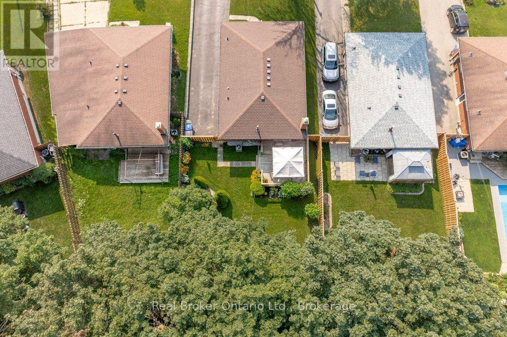 22 Mountford Drive, Guelph, Ontario  N1E 6E9 - Photo 5 - X14096044