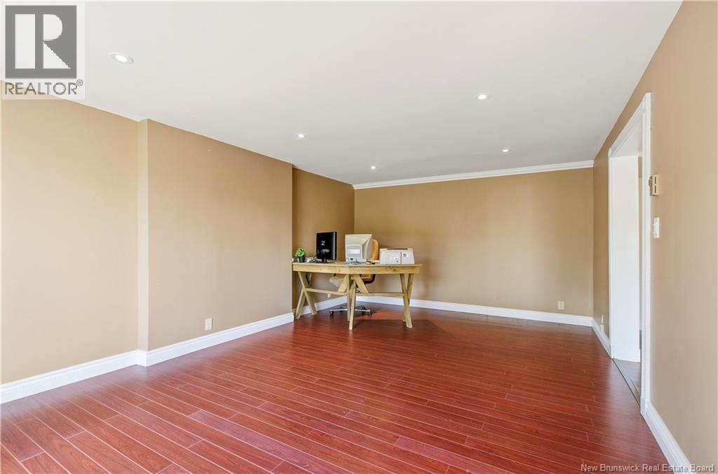 18 Hillview Street, Upper Kingsclear, New Brunswick  E3B 1V1 - Photo 21 - NB149304