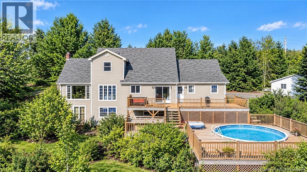 18 Hillview Street, upper kingsclear, New Brunswick