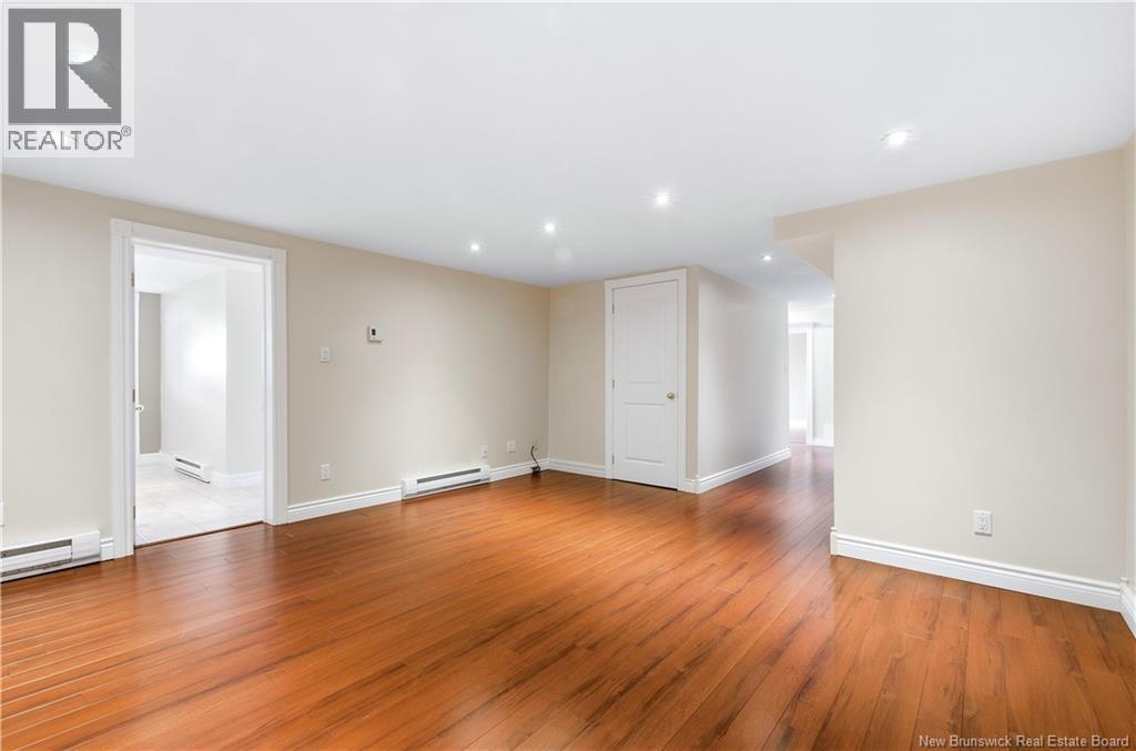 18 Hillview Street, Upper Kingsclear, New Brunswick  E3B 1V1 - Photo 28 - NB149304