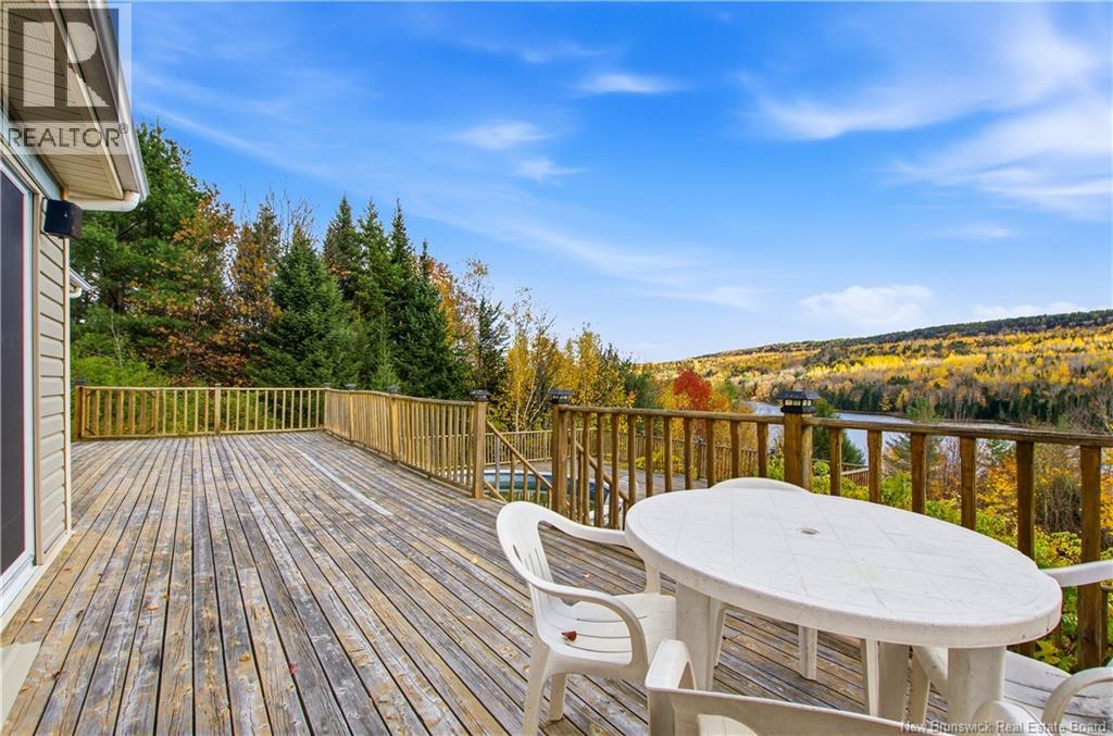 18 Hillview Street, Upper Kingsclear, New Brunswick  E3B 1V1 - Photo 45 - NB149304