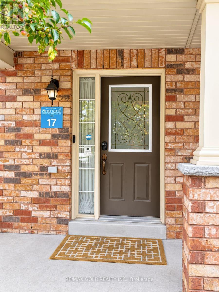 1058 Felicity Drive, Mississauga, Ontario  L5V 0B2 - Photo 2 - W14096040