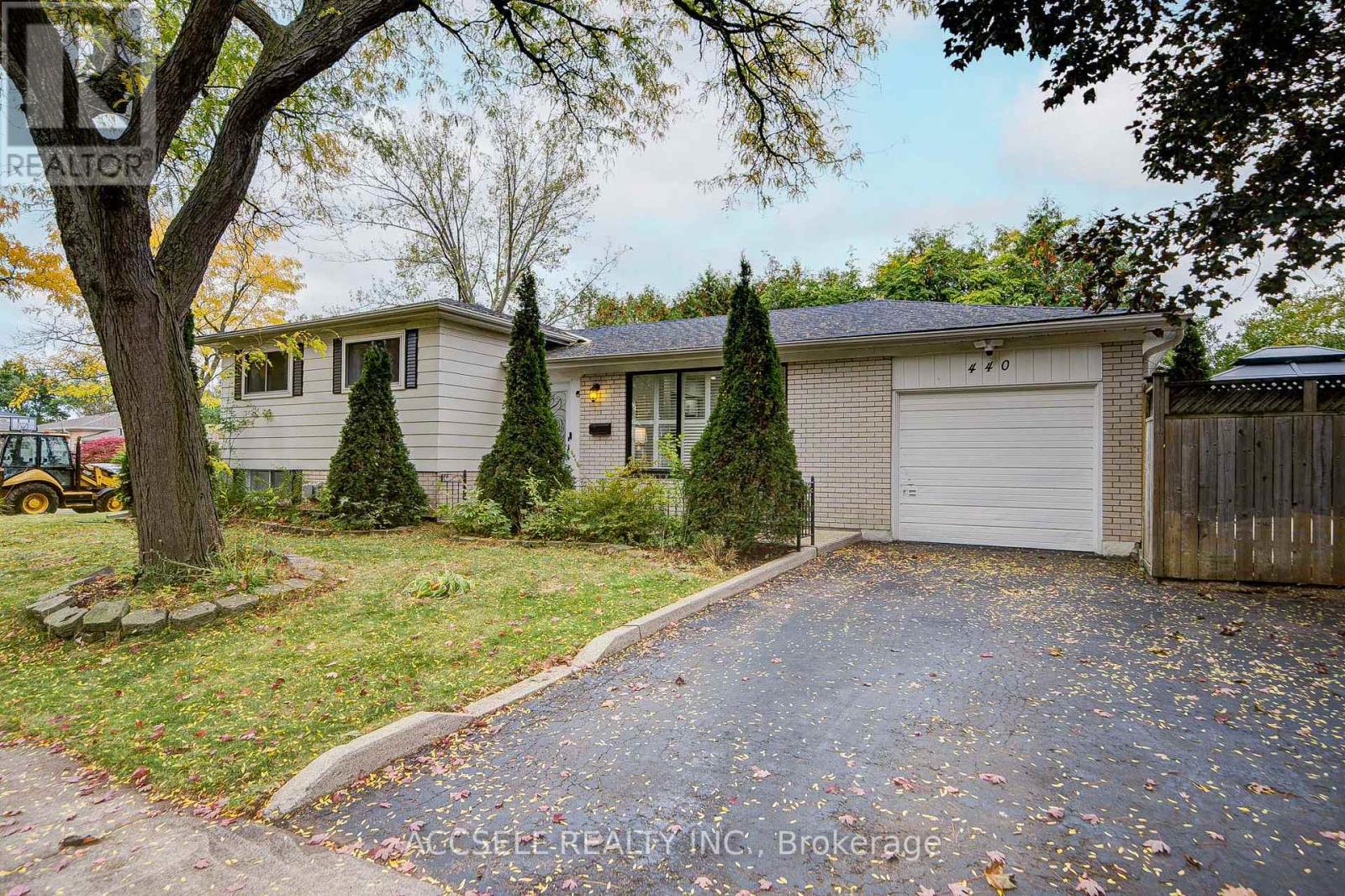 WO West House for sale: 3 bedroom 1,100 sq.ft. (Listed 2026-10-19)