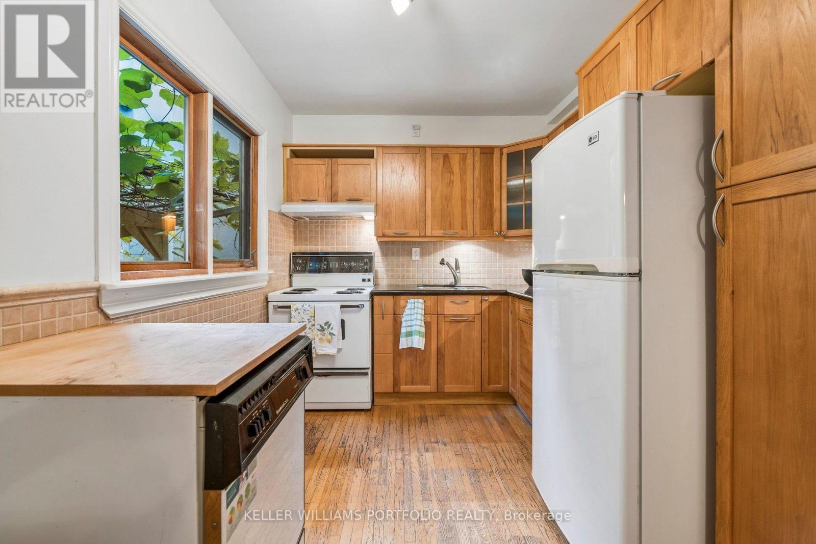 197 Yarmouth Road, Toronto, Ontario  M6G 1X5 - Photo 13 - W14096054
