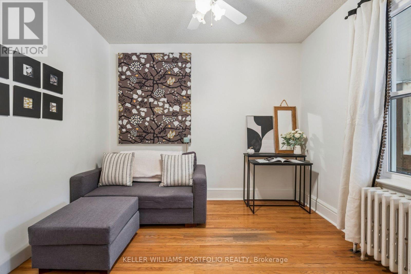 197 Yarmouth Road, Toronto, Ontario  M6G 1X5 - Photo 4 - W14096054