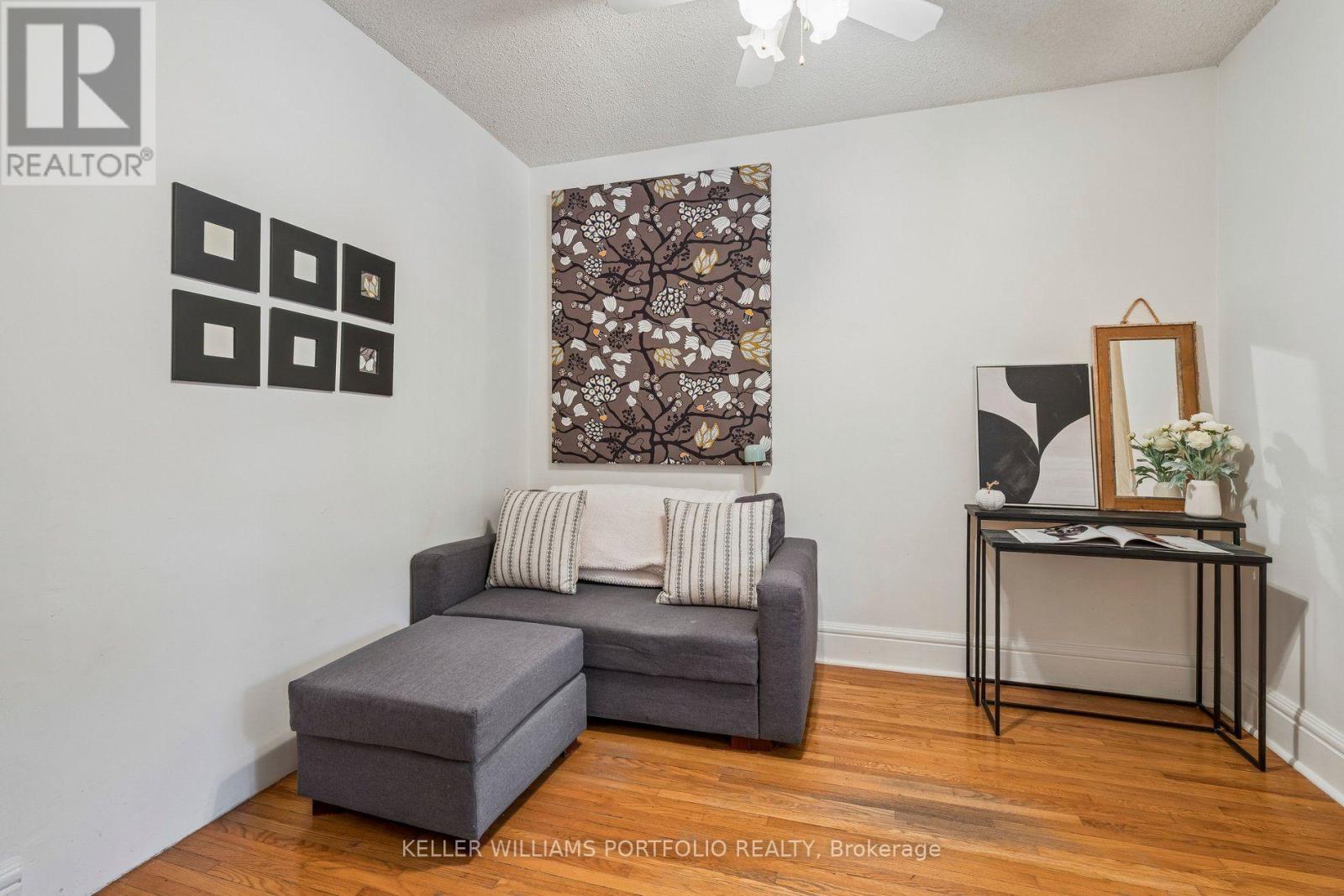 197 Yarmouth Road, Toronto, Ontario  M6G 1X5 - Photo 7 - W14096054