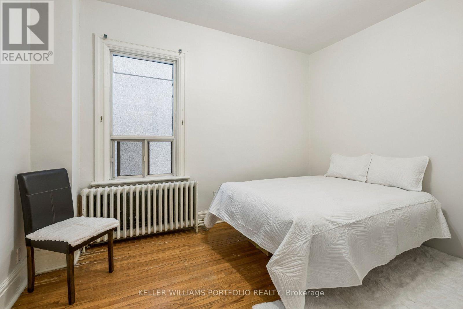 197 Yarmouth Road, Toronto, Ontario  M6G 1X5 - Photo 9 - W14096054