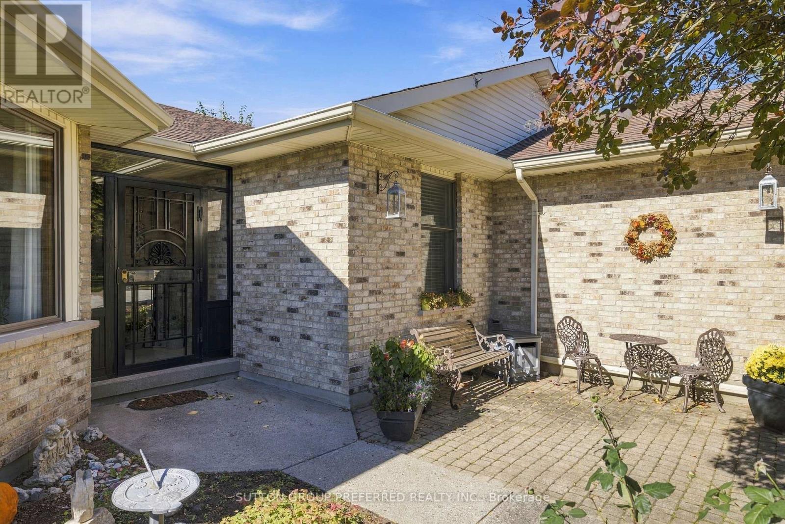 129 Tiner Avenue, Thames Centre, Ontario  N0L 1G2 - Photo 4 - X13794910