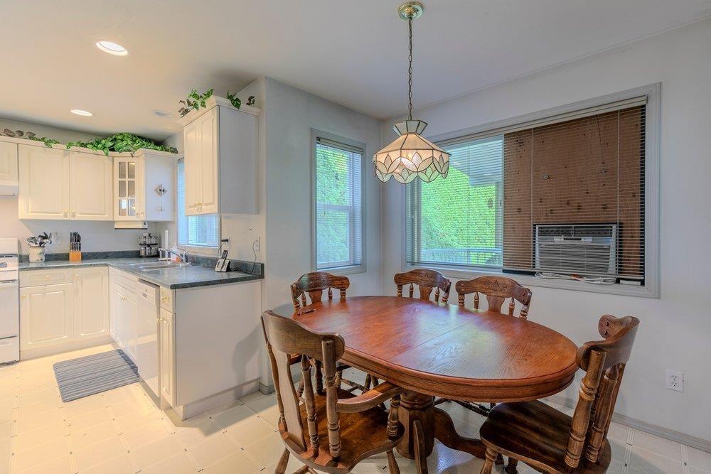 223 BALSAM AVENUE|Harrison Hot Springs