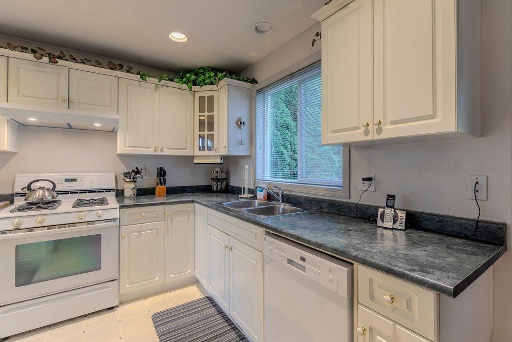 223 BALSAM AVENUE|Harrison Hot Springs