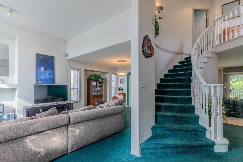 223 BALSAM AVENUE|Harrison Hot Springs