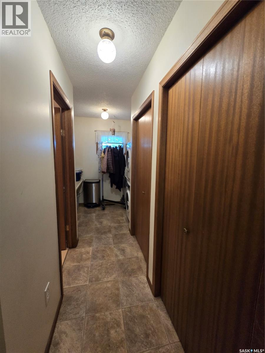 292 7th Avenue, Broadview, Saskatchewan  S0G 0K0 - Photo 16 - SK051501