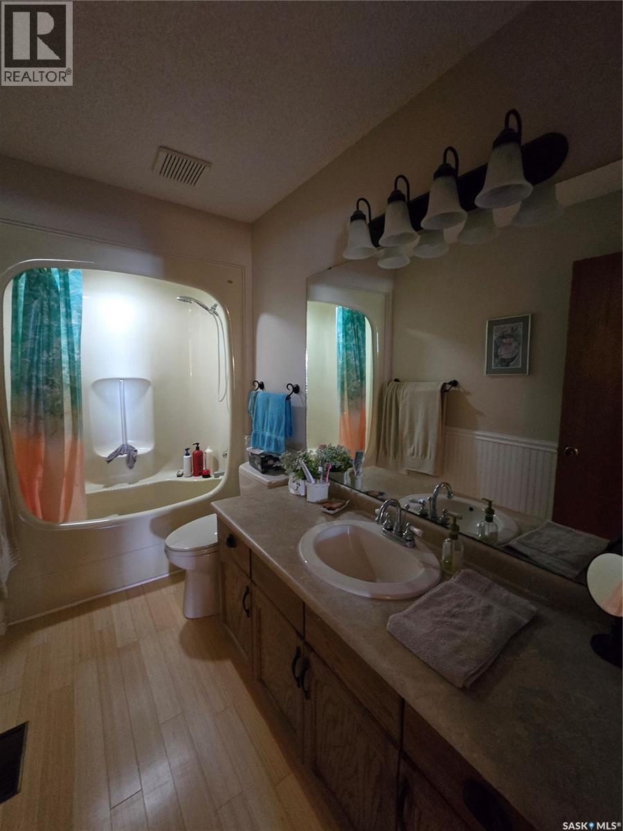292 7th Avenue, Broadview, Saskatchewan  S0G 0K0 - Photo 30 - SK051501