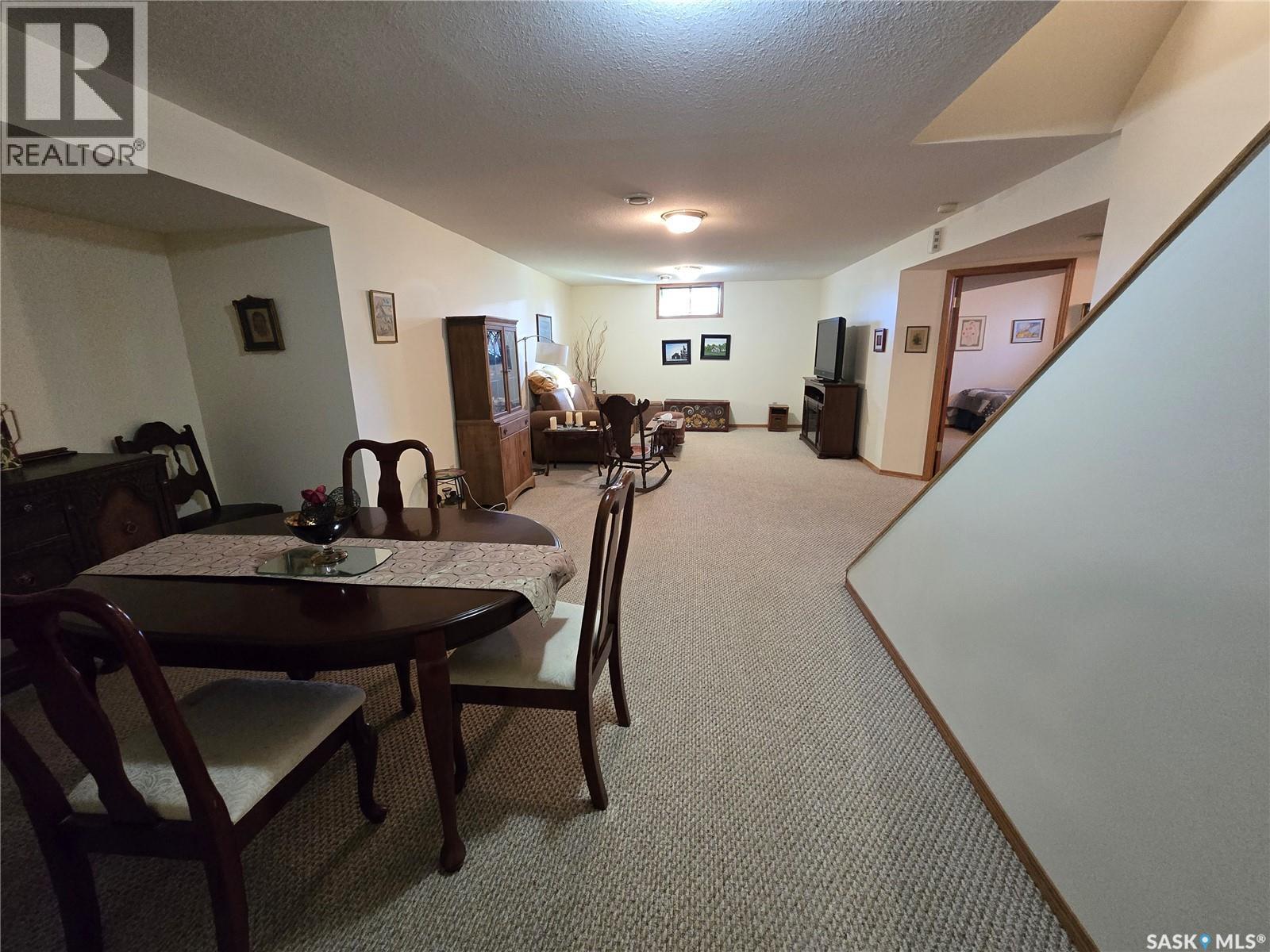 292 7th Avenue, Broadview, Saskatchewan  S0G 0K0 - Photo 44 - SK051501