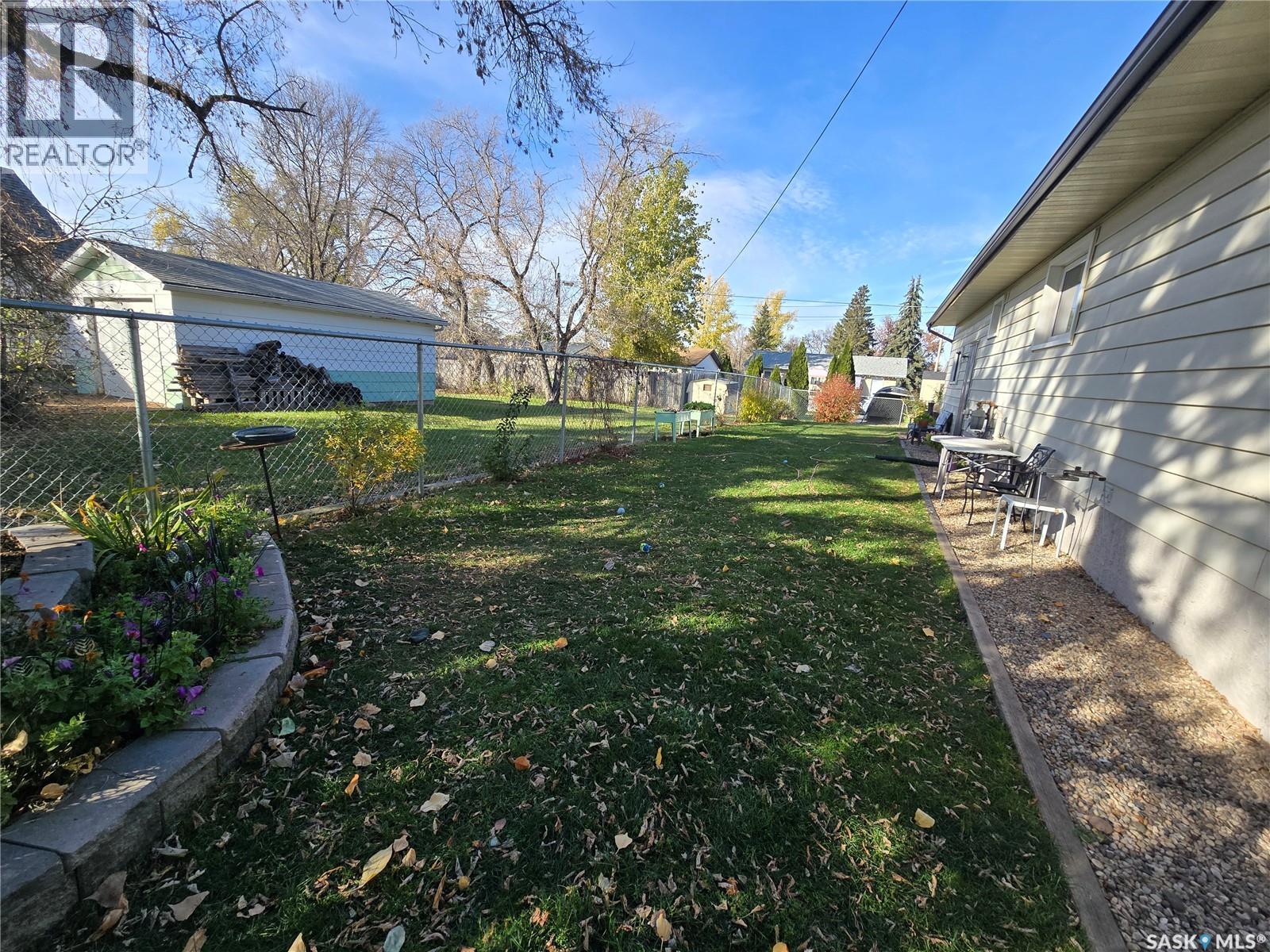 292 7th Avenue, Broadview, Saskatchewan  S0G 0K0 - Photo 51 - SK051501