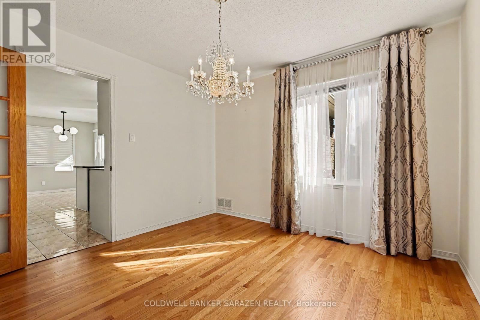 1144 Ambercrest Street, Ottawa, Ontario  K1J 1A9 - Photo 4 - X14096066