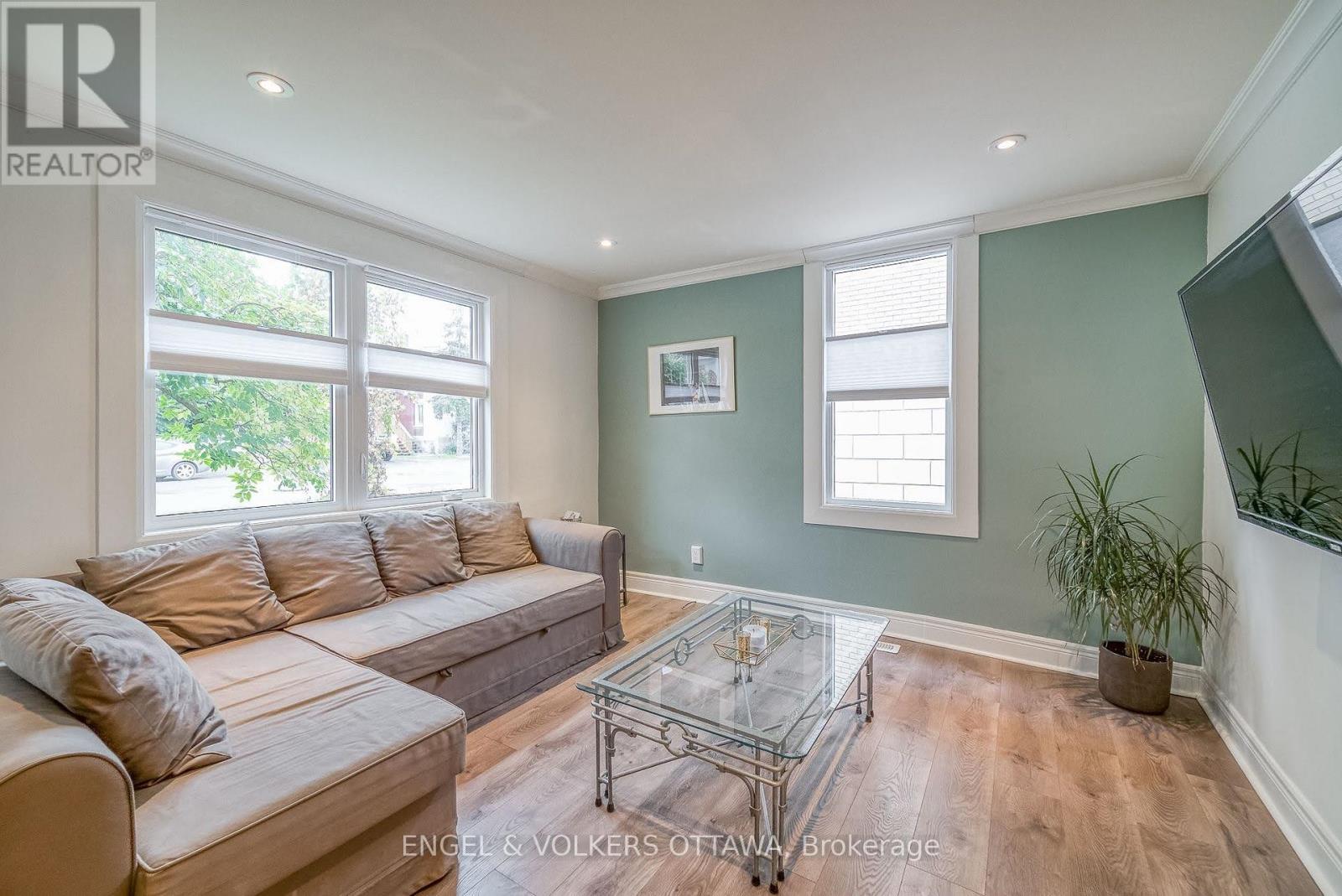 379 Madison Avenue, Ottawa, Ontario K2A 0B6 - Photo 4 - X14096104
