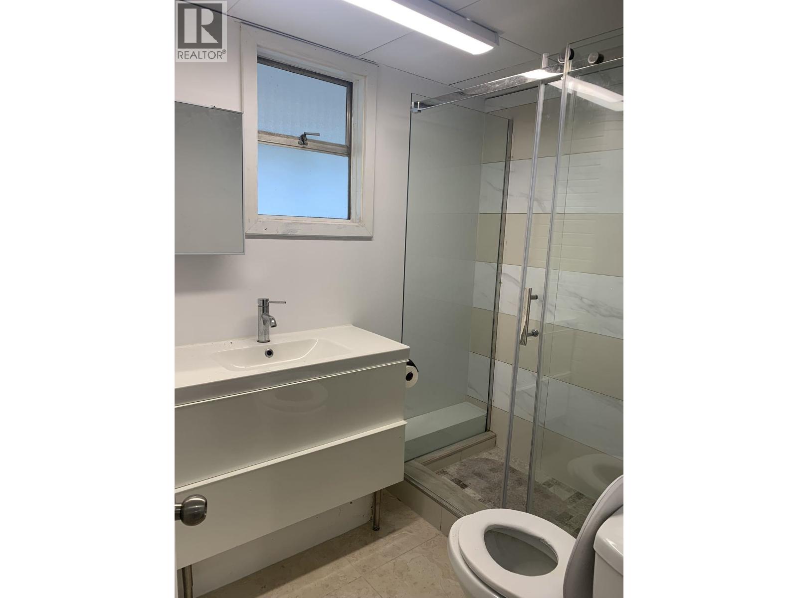 Upper/downstair 8540 Rosemary Ave, Richmond, British Columbia  V7A 2K9 - Photo 19 - R3176789