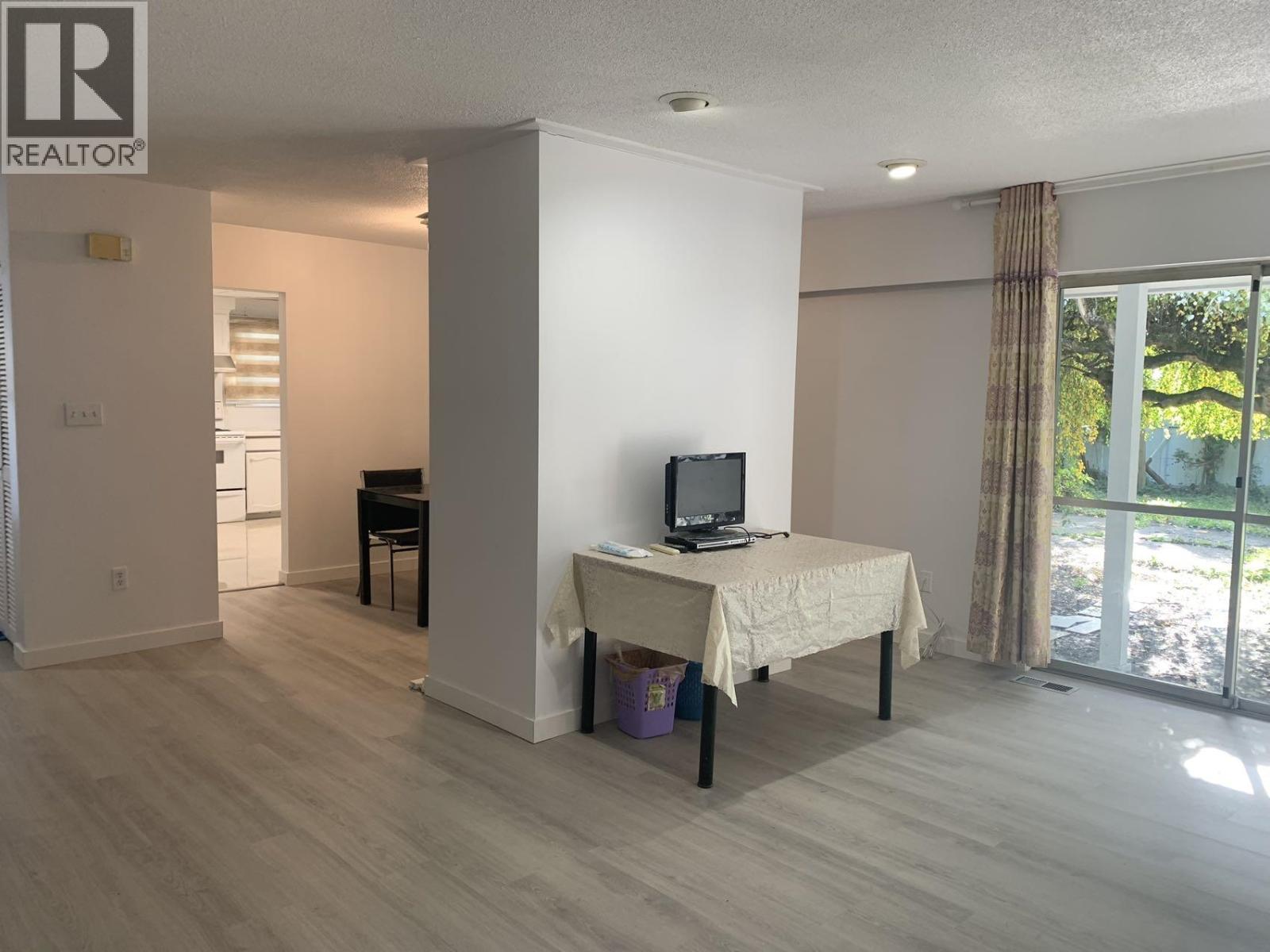 Upper/downstair 8540 Rosemary Ave, Richmond, British Columbia  V7A 2K9 - Photo 30 - R3176789