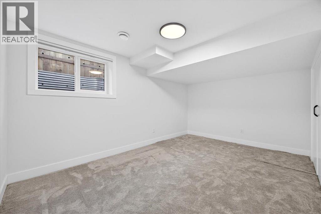 60 Governor Drive Sw, Calgary, Alberta  T3E 4Y9 - Photo 36 - A2351980