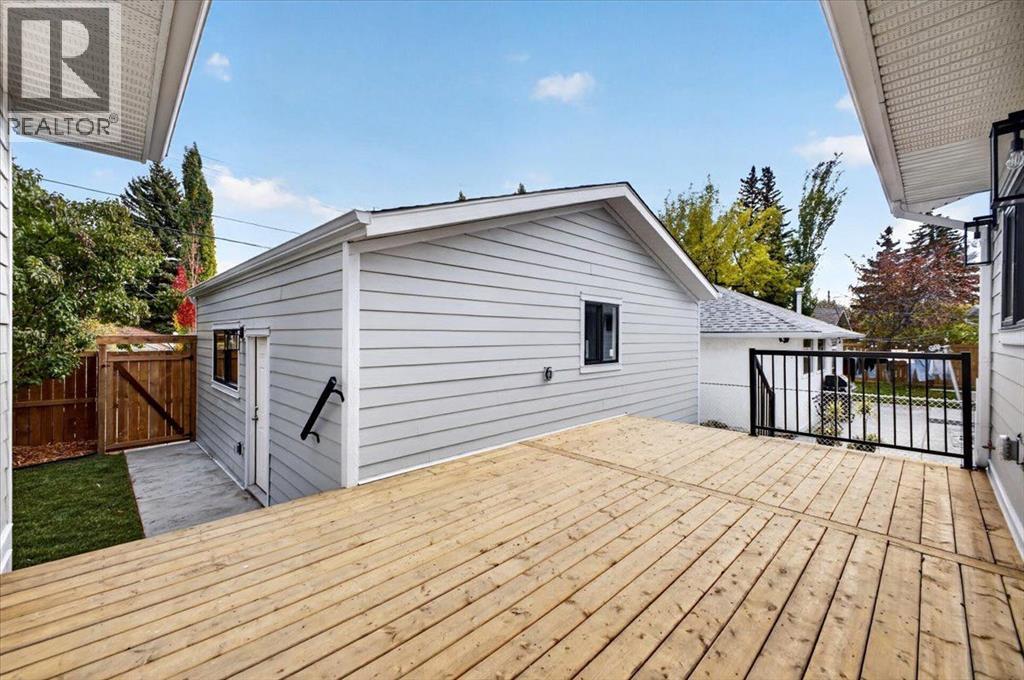 60 Governor Drive Sw, Calgary, Alberta  T3E 4Y9 - Photo 39 - A2351980