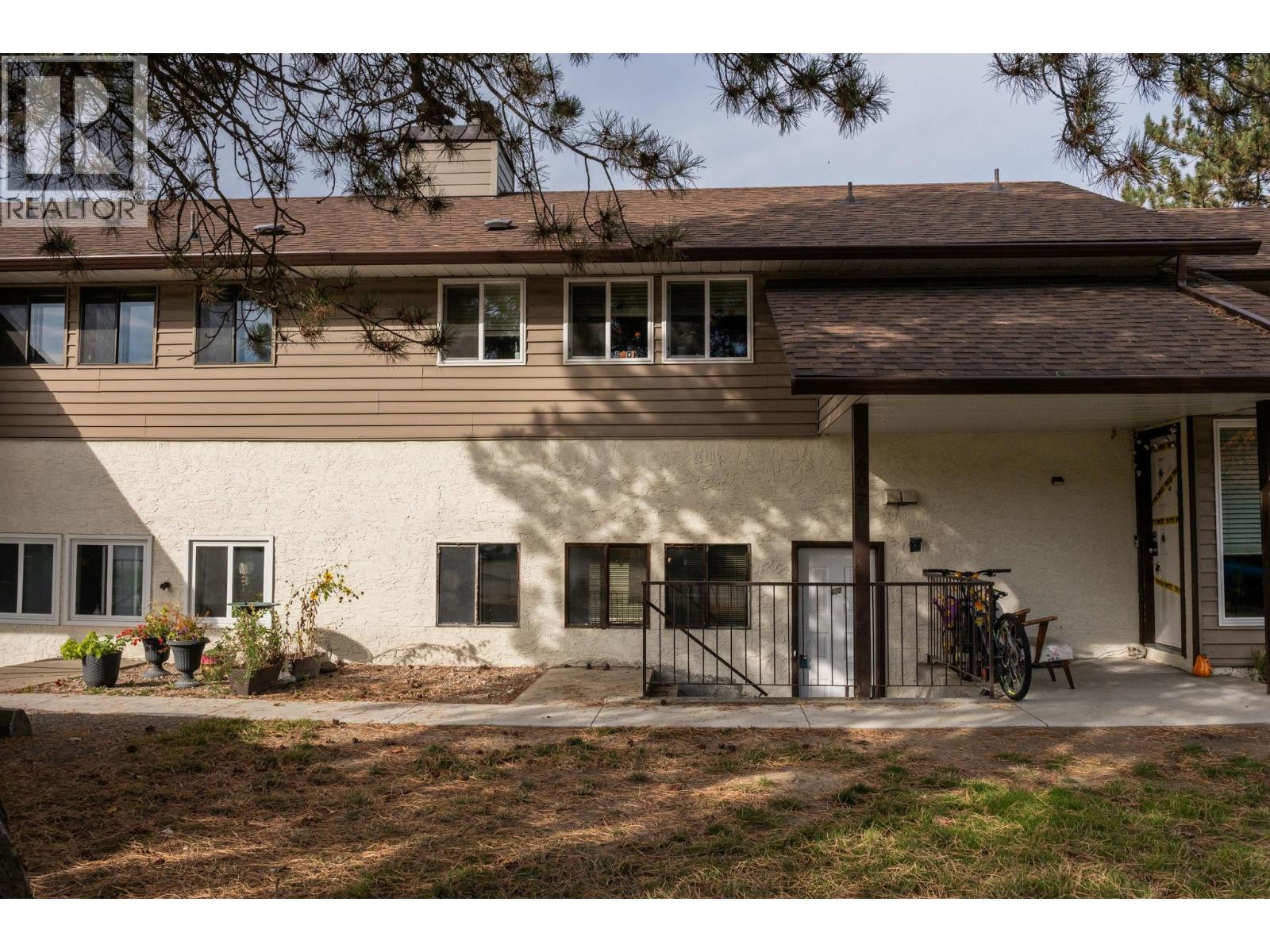 1451 1 Avenue NE, Salmon Arm, British Columbia