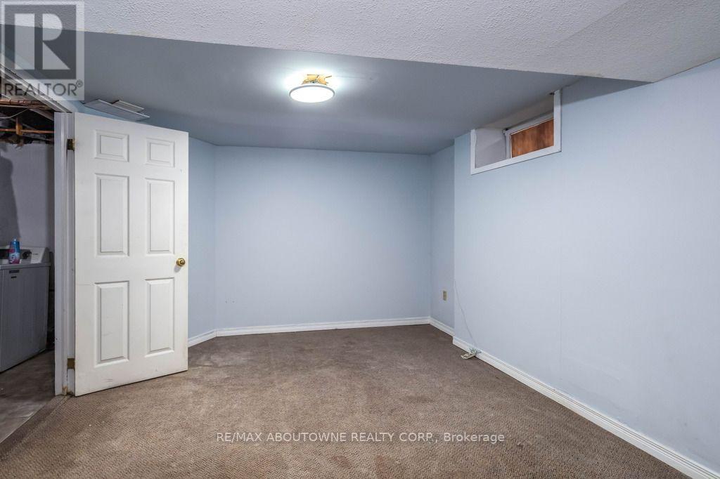 4 Glamis Court, Hamilton, Ontario L9C 6B3 - Photo 30 - X14096076