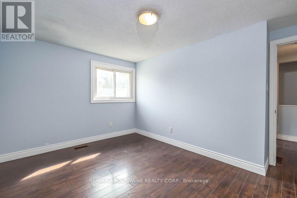 4 Glamis Court, Hamilton, Ontario L9C 6B3 - Photo 41 - X14096076