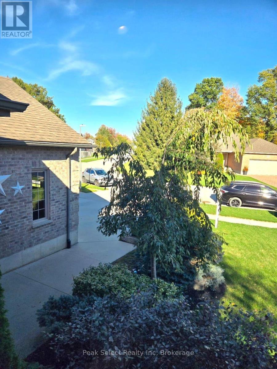 88 Saxonville Court, Strathroy-Caradoc, Ontario  N7G 4M1 - Photo 45 - X13874554
