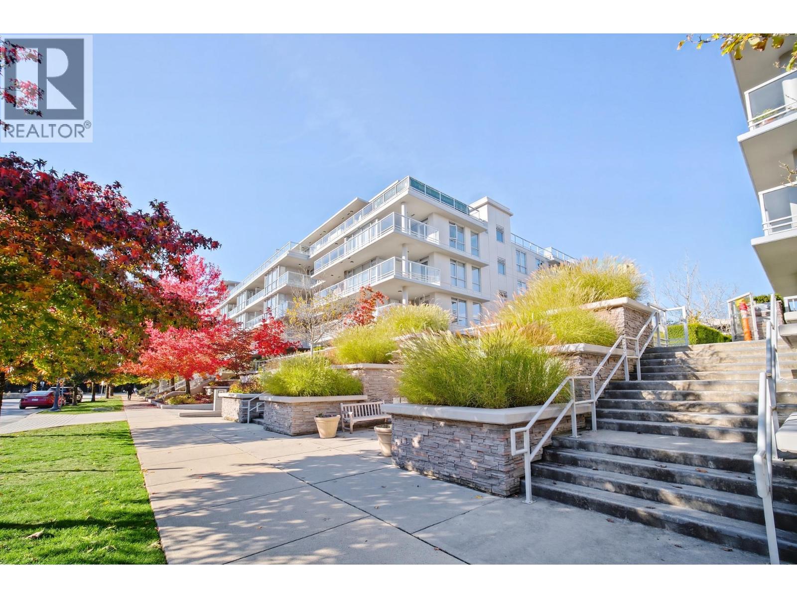 503 9371 HEMLOCK DRIVE