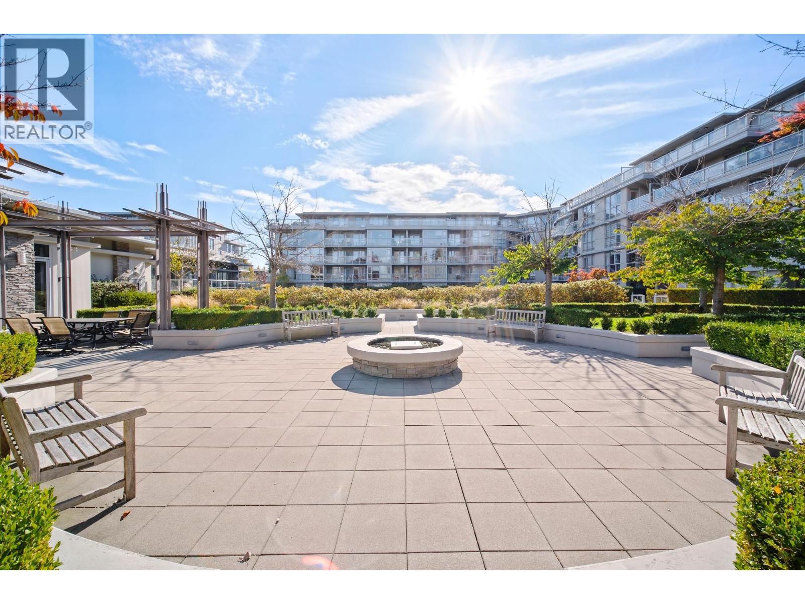503 9371 HEMLOCK DRIVE
