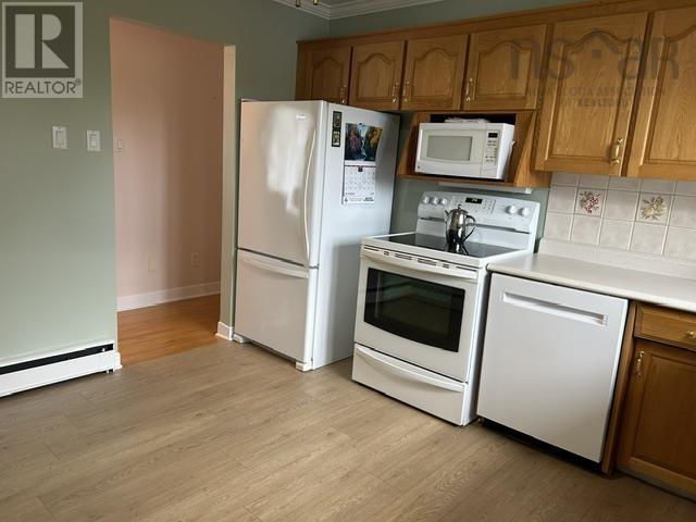 203 Hiram Street, Port Hawkesbury, Nova Scotia  B9A 2C3 - Photo 6 - 202626186