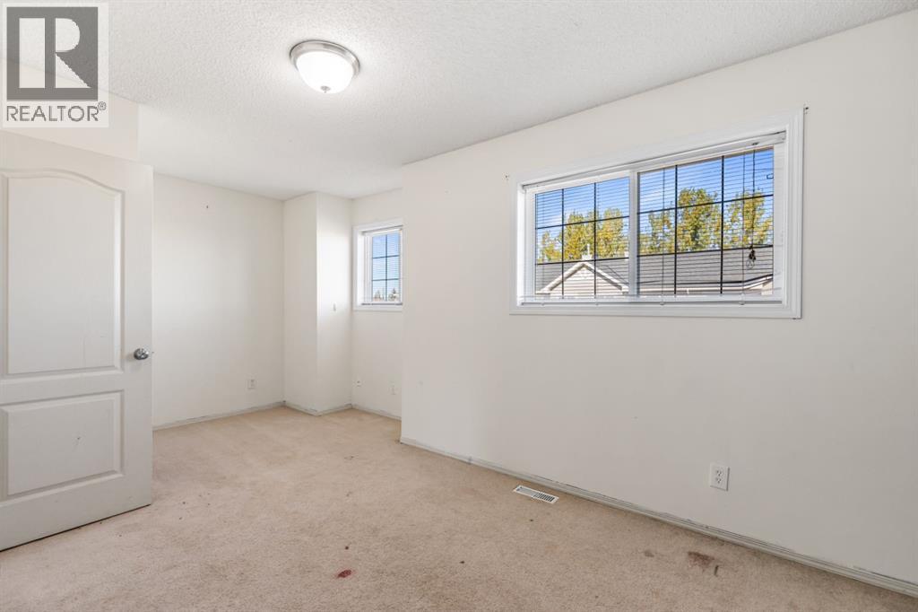 523 Strathaven Mews