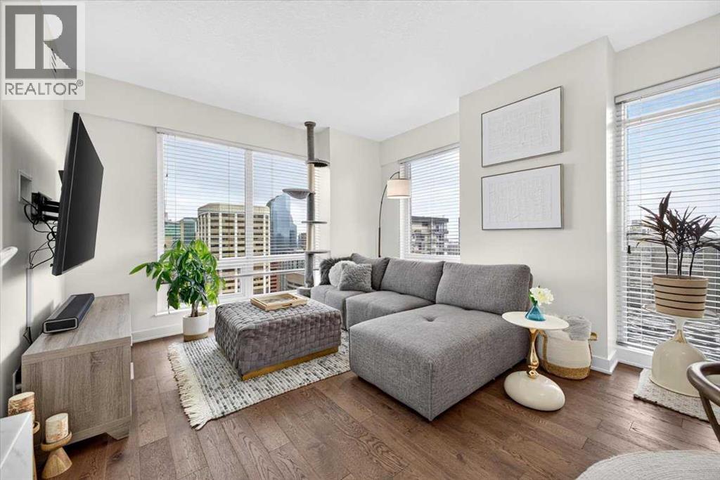 3306, 930 6 Avenue SW