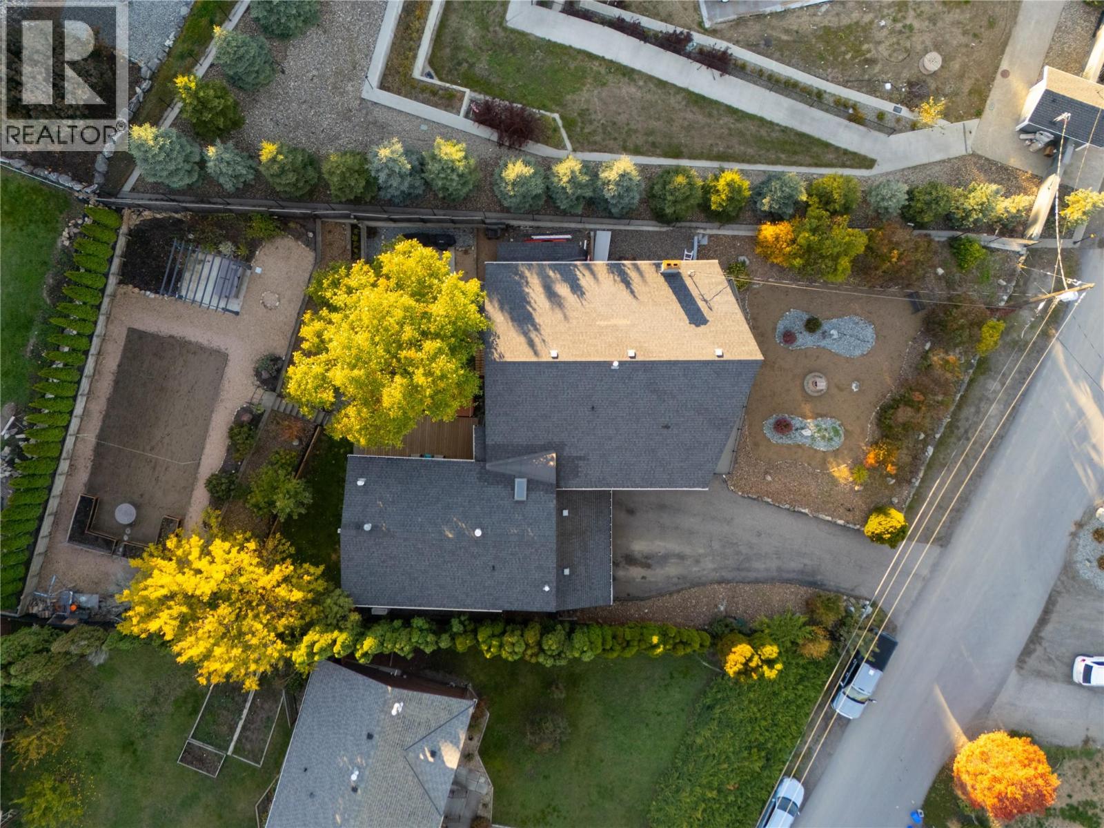 152 Lindsay Road, Vernon, British Columbia  V1B 2H7 - Photo 2 - 10403907