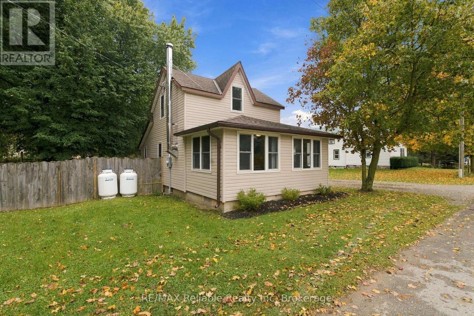 74 WILLIAM STREET, ashfield-colborne-wawanosh (west wawanosh), Ontario