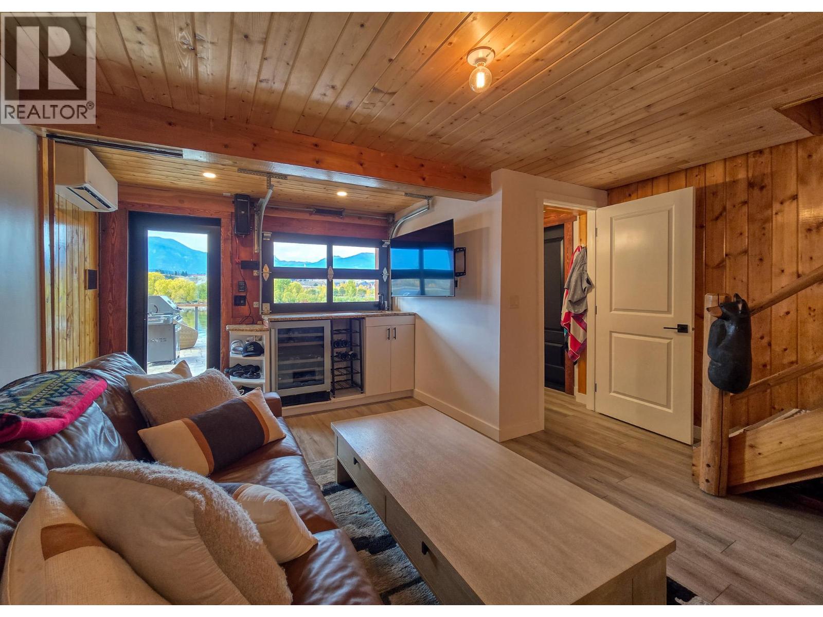 449 Lakeview Place, Invermere, British Columbia  V0A 1K3 - Photo 44 - 10403144