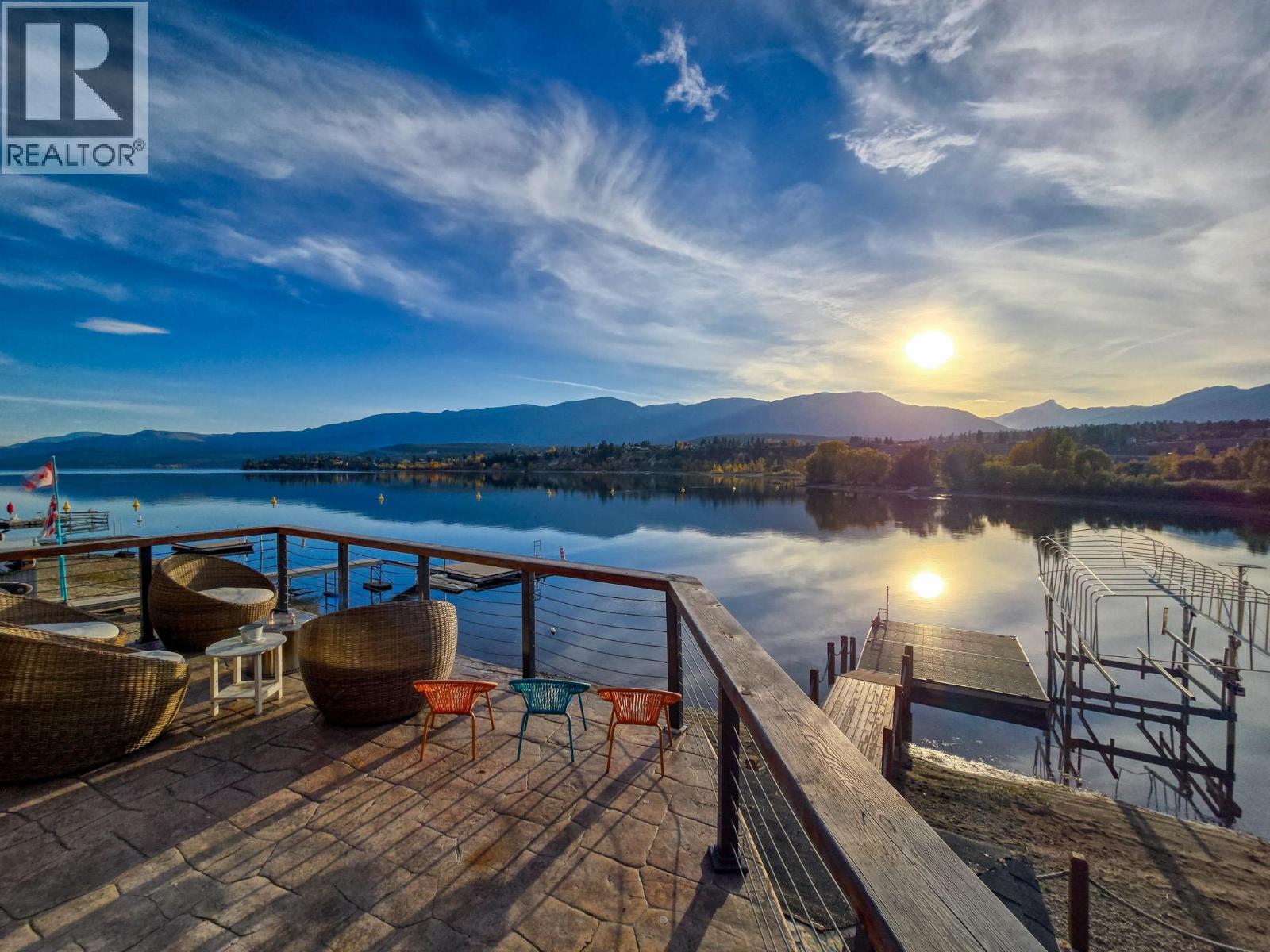 449 Lakeview Place, Invermere, British Columbia  V0A 1K3 - Photo 59 - 10403144