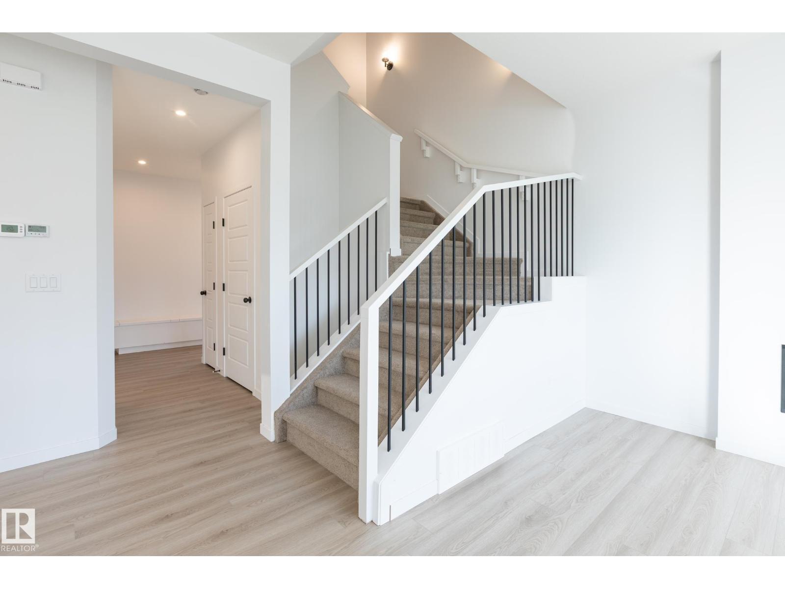 93 SILVERSTONE DR