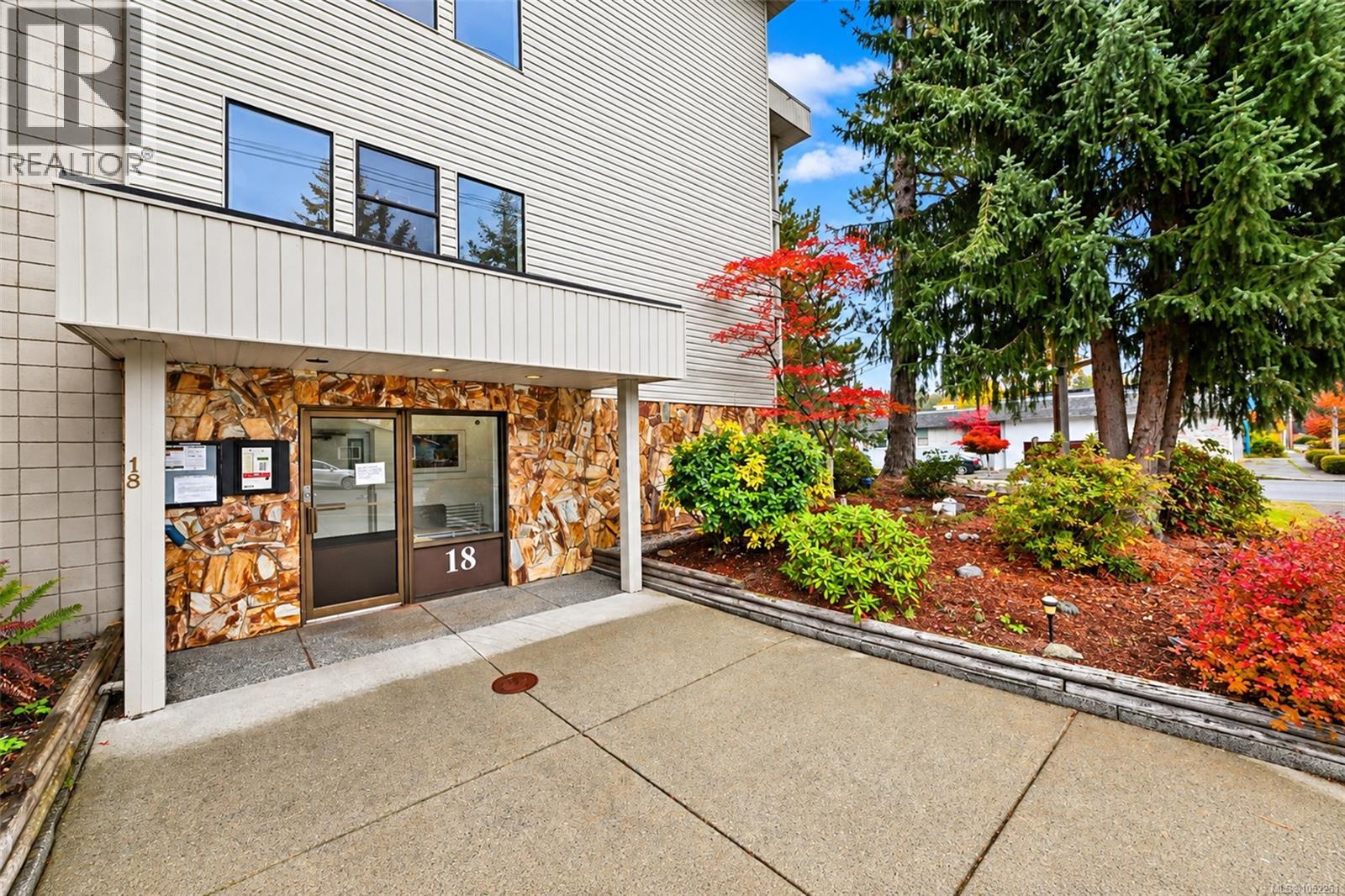 309 18 King George St, Lake Cowichan, British Columbia  V0R 2G0 - Photo 9 - 1052251