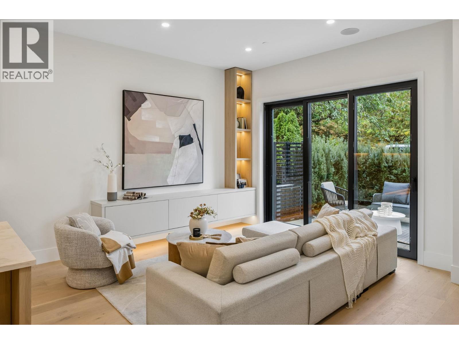 2 936 W 57th Avenue, Vancouver, British Columbia  V6P 1S3 - Photo 4 - R3176822