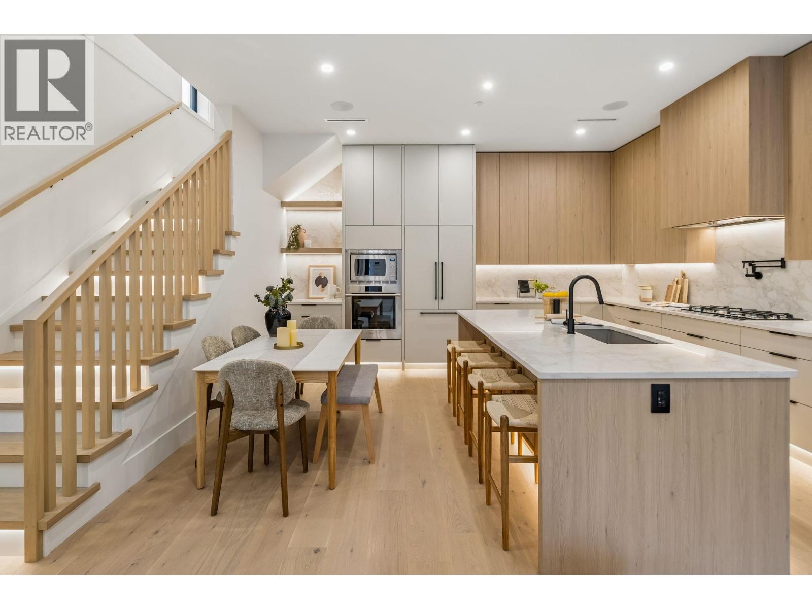 2 936 W 57th Avenue, Vancouver, British Columbia  V6P 1S3 - Photo 6 - R3176822