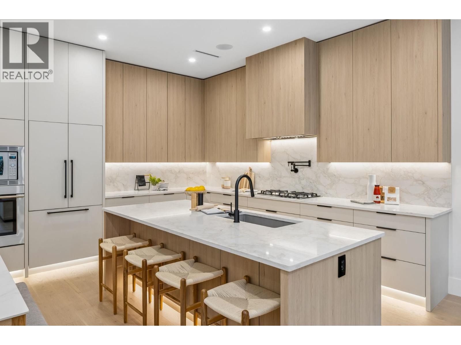 2 936 W 57th Avenue, Vancouver, British Columbia  V6P 1S3 - Photo 7 - R3176822