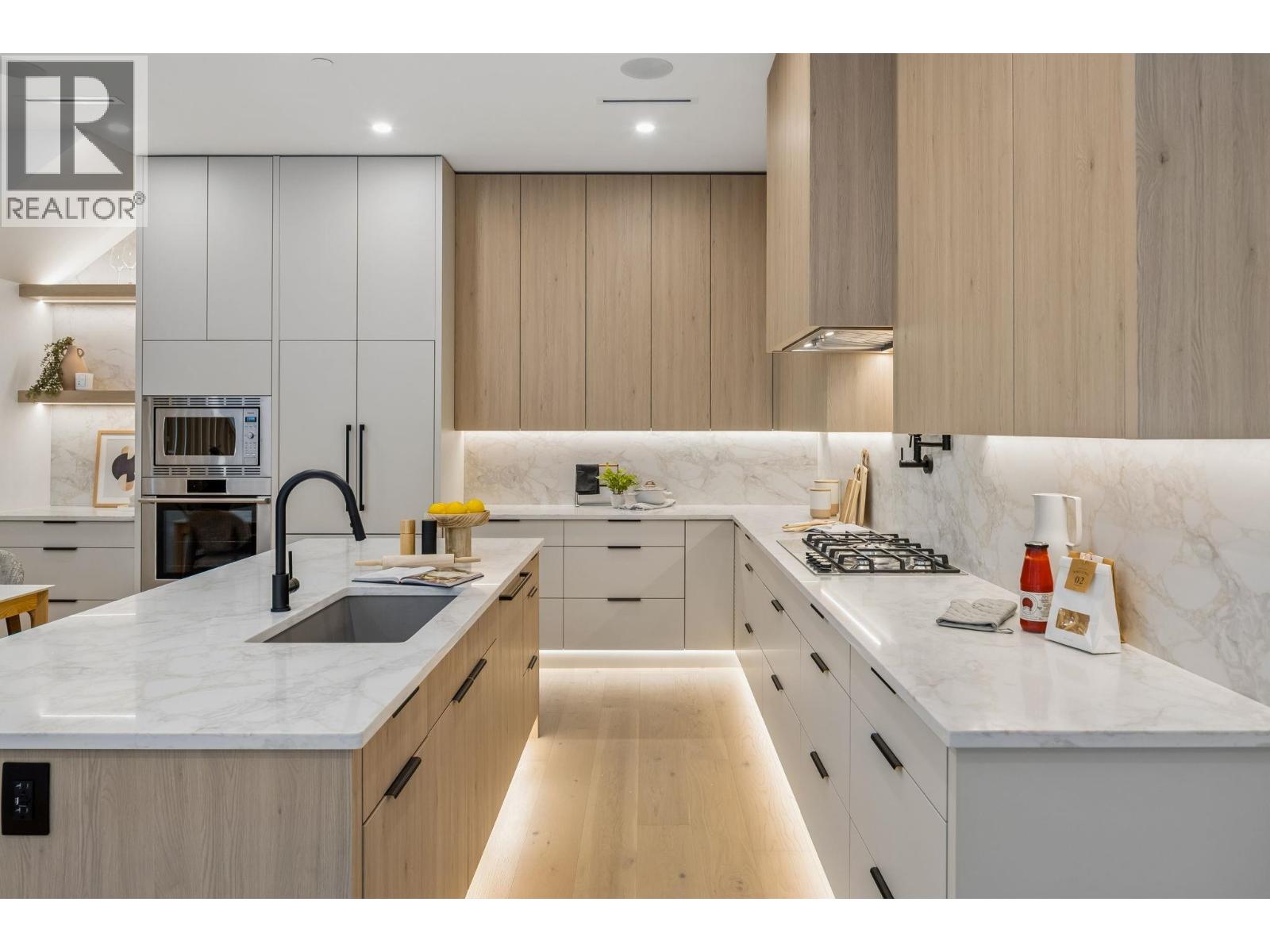 2 936 W 57th Avenue, Vancouver, British Columbia  V6P 1S3 - Photo 9 - R3176822